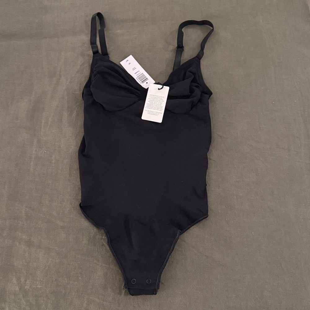 ARITIZA-Black Bodysuit with Straps